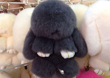 Chiny Luksusowa Kolorowa Fluffy Rabbit Keyring Przenośna Do Torebki Charm Pendant dostawca